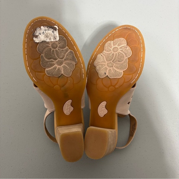 Born Women's Sandals Heels Block Size 8M Ankle Buckle Leather Taupe Neutral - Picture 10 of 10